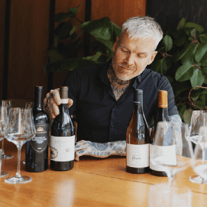 Heroine Restaurant Rotterdam – Modern dining, wine bar, chef’s menu in historic Het Industriegebouw.